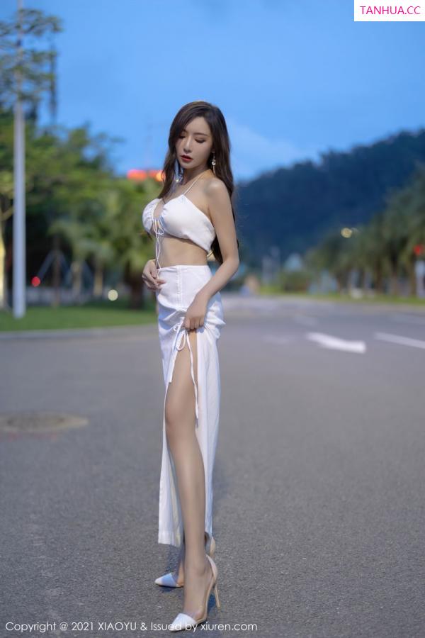 王馨瑶  你的女神王馨瑶 外拍时尚多姿第5张图片